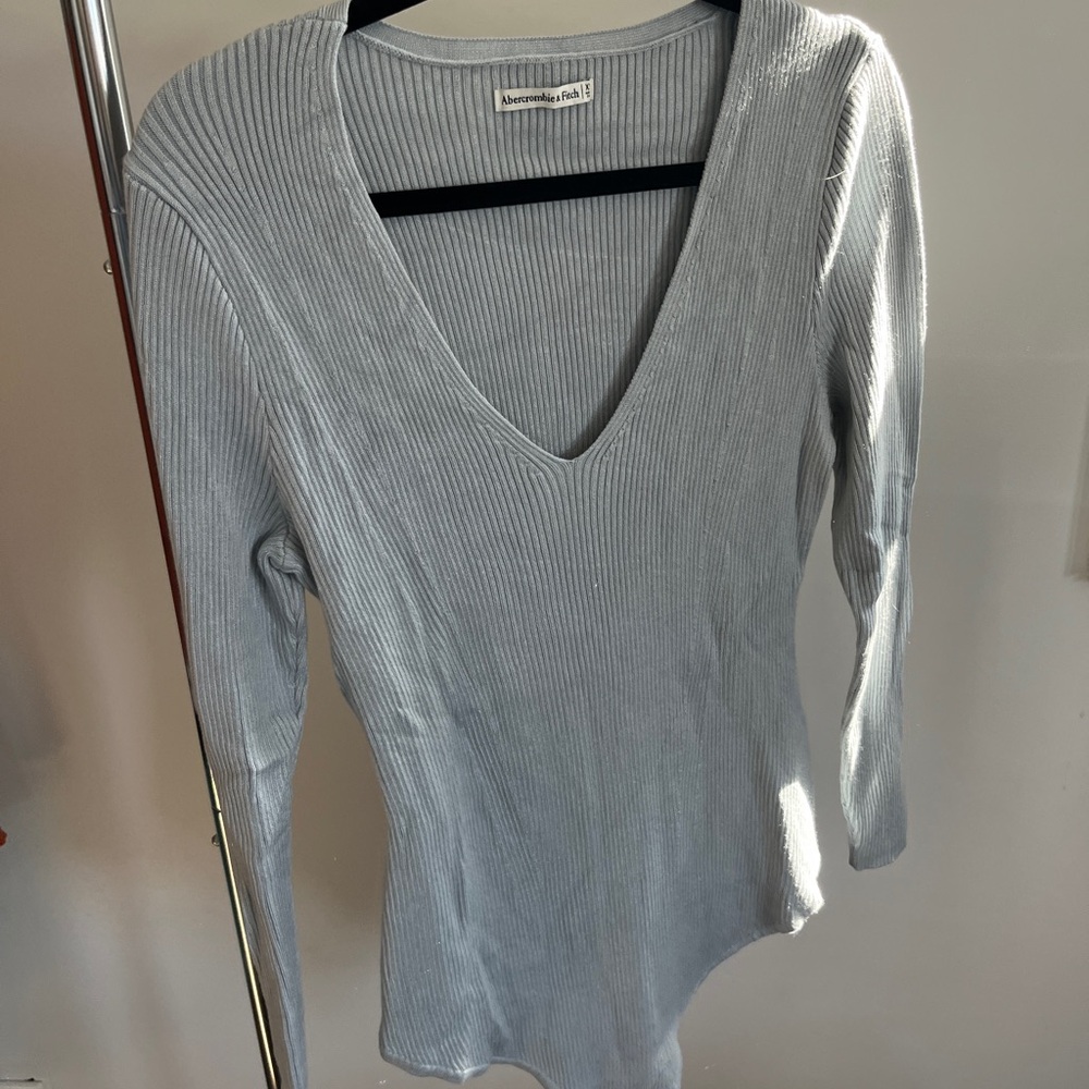 Abercrombie & Fitch Light Gray V-Neck Sweater bodysuit never worn